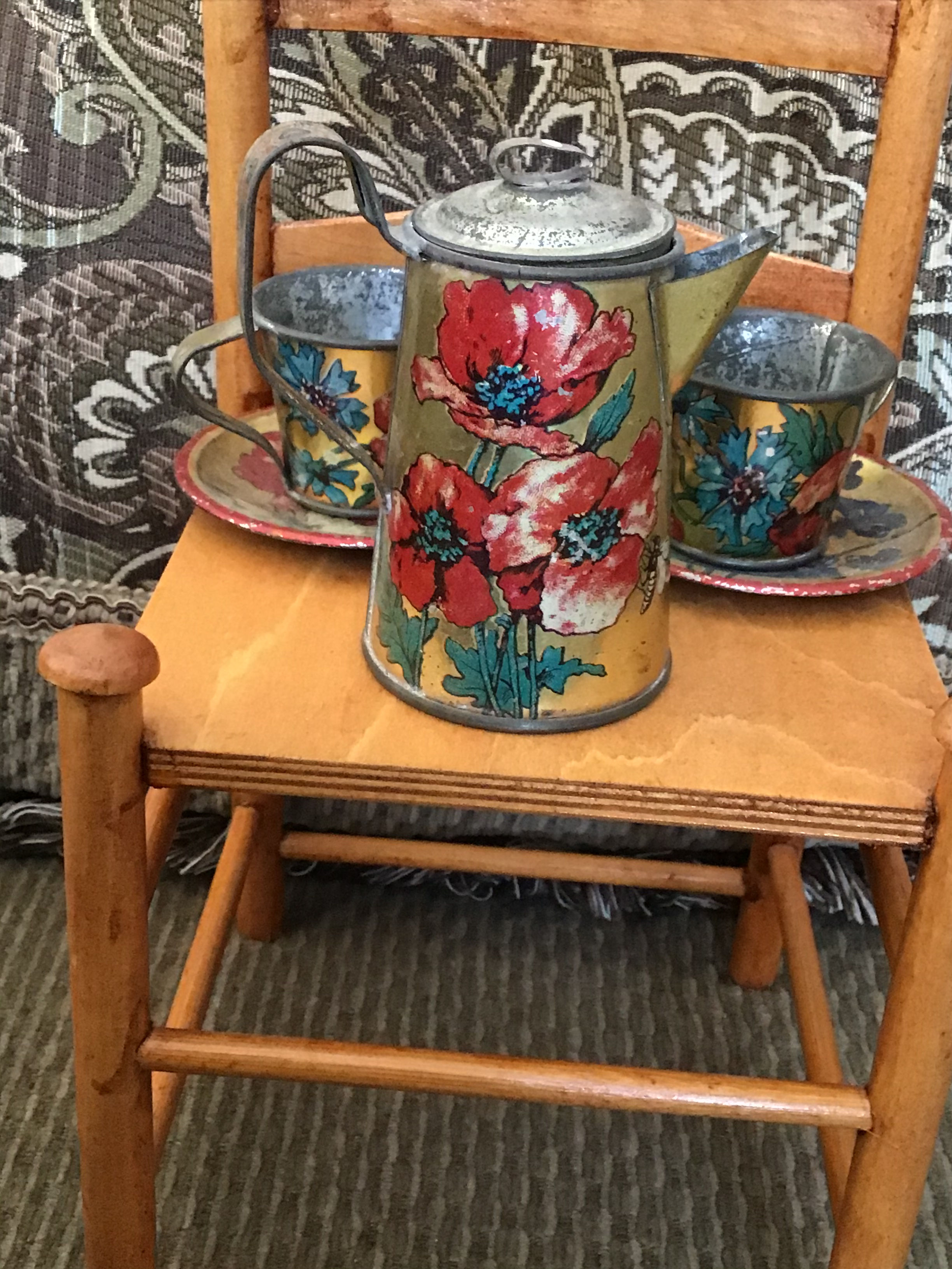 German painted tin tea set