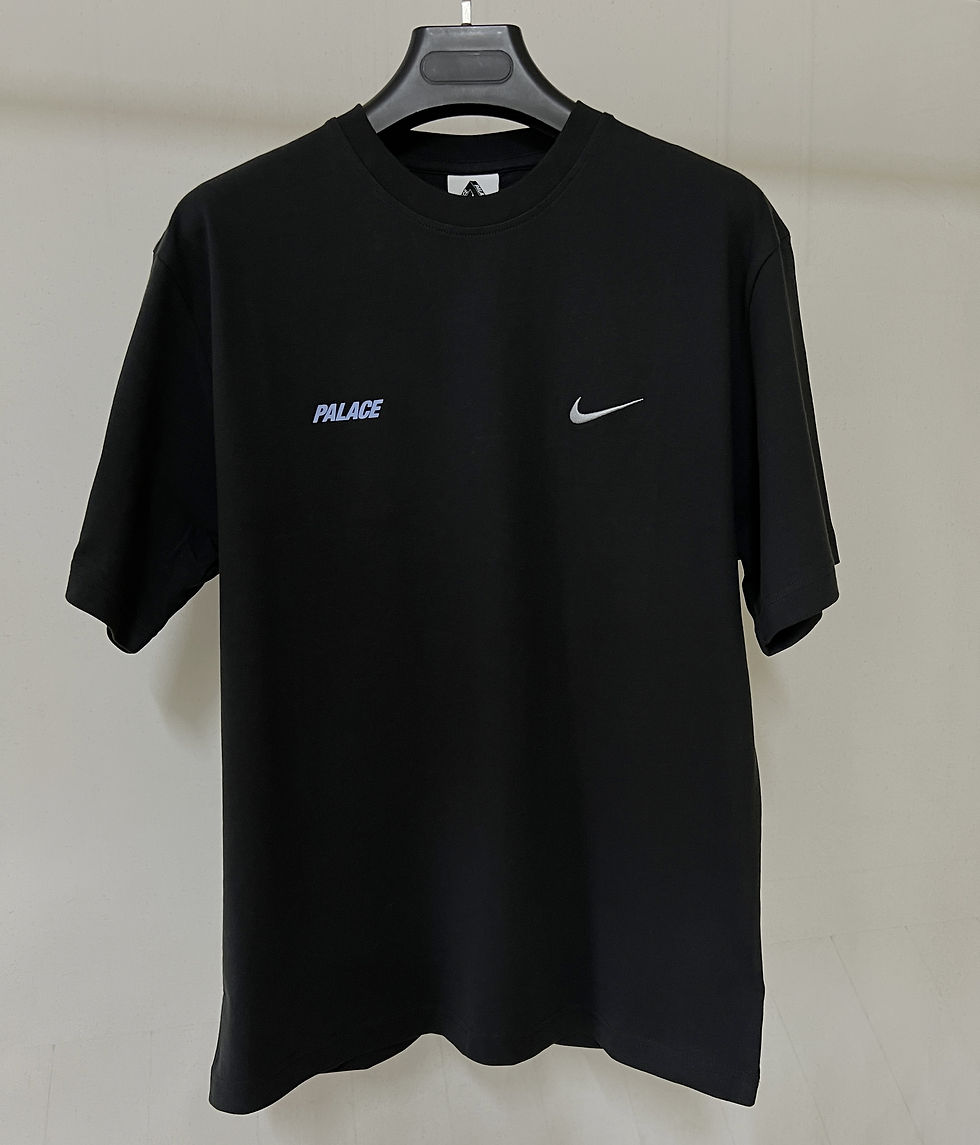 섬네일: Palace x Nike 26ss Font Swoosh T-Shirt