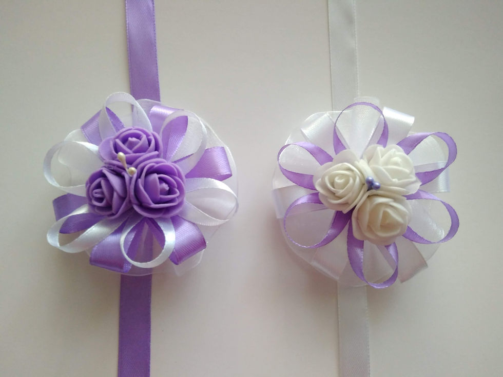 Miniatură: Butoniera (floare din 3 trandafiri mici)