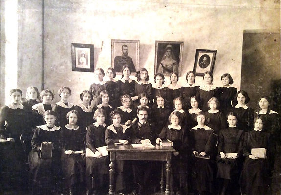 Гимназистки. г.Юрьевец. 1913г.