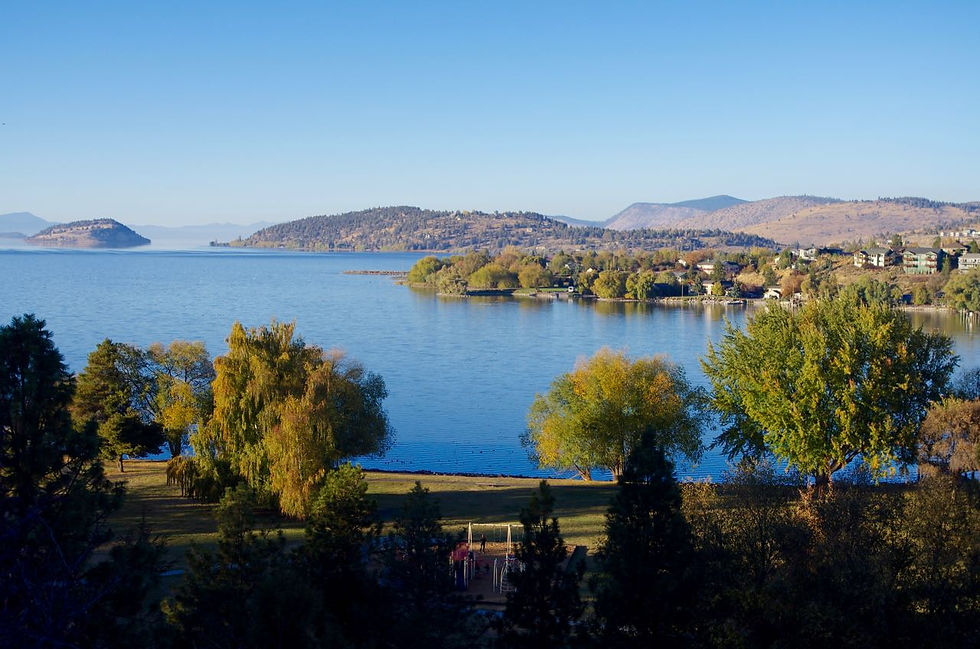 Upper Klamath Lake and Buck Island from the Moore Park Nature Trail.