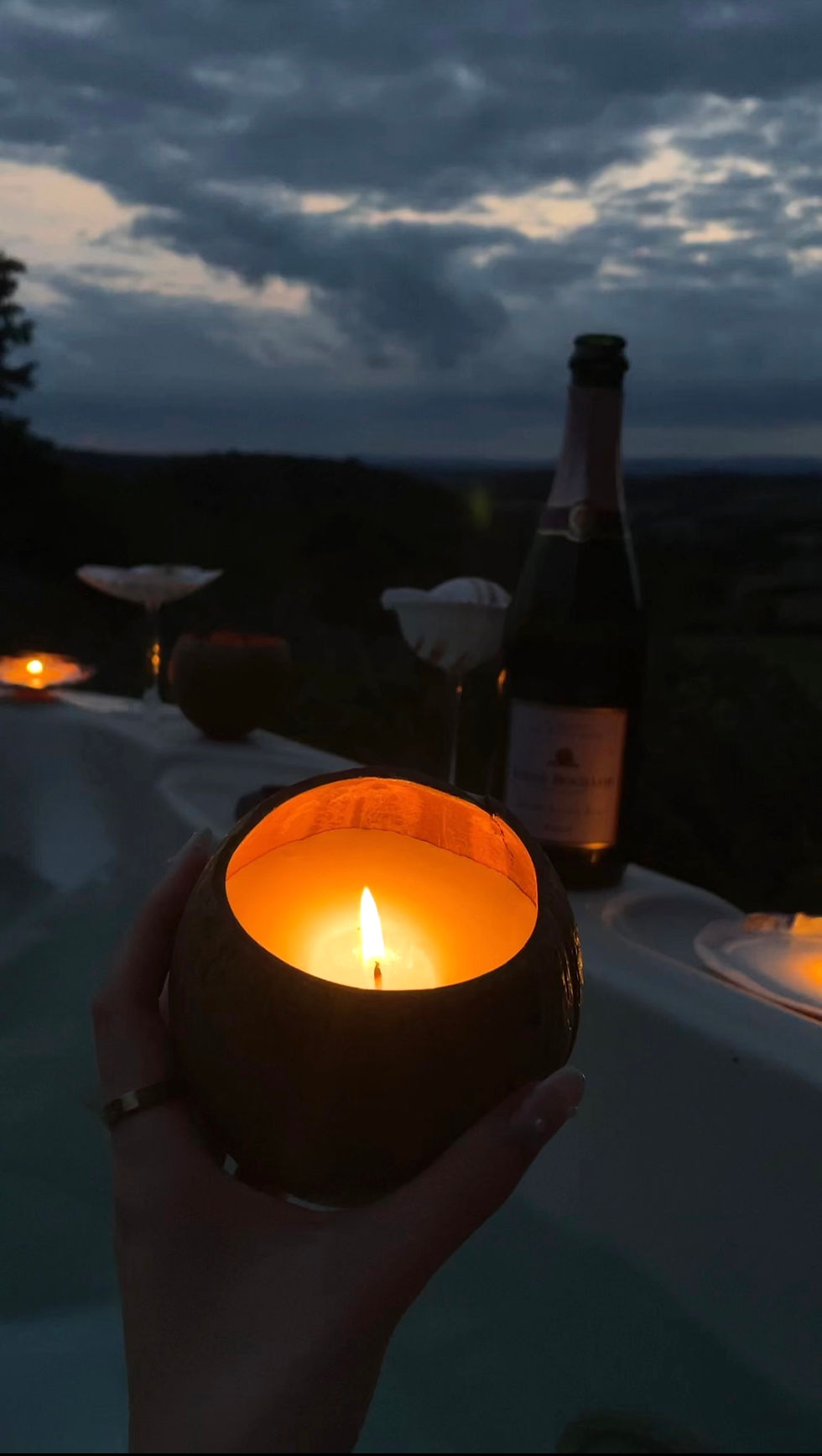 Thumbnail: scented coconut candle from vela d'or boutique