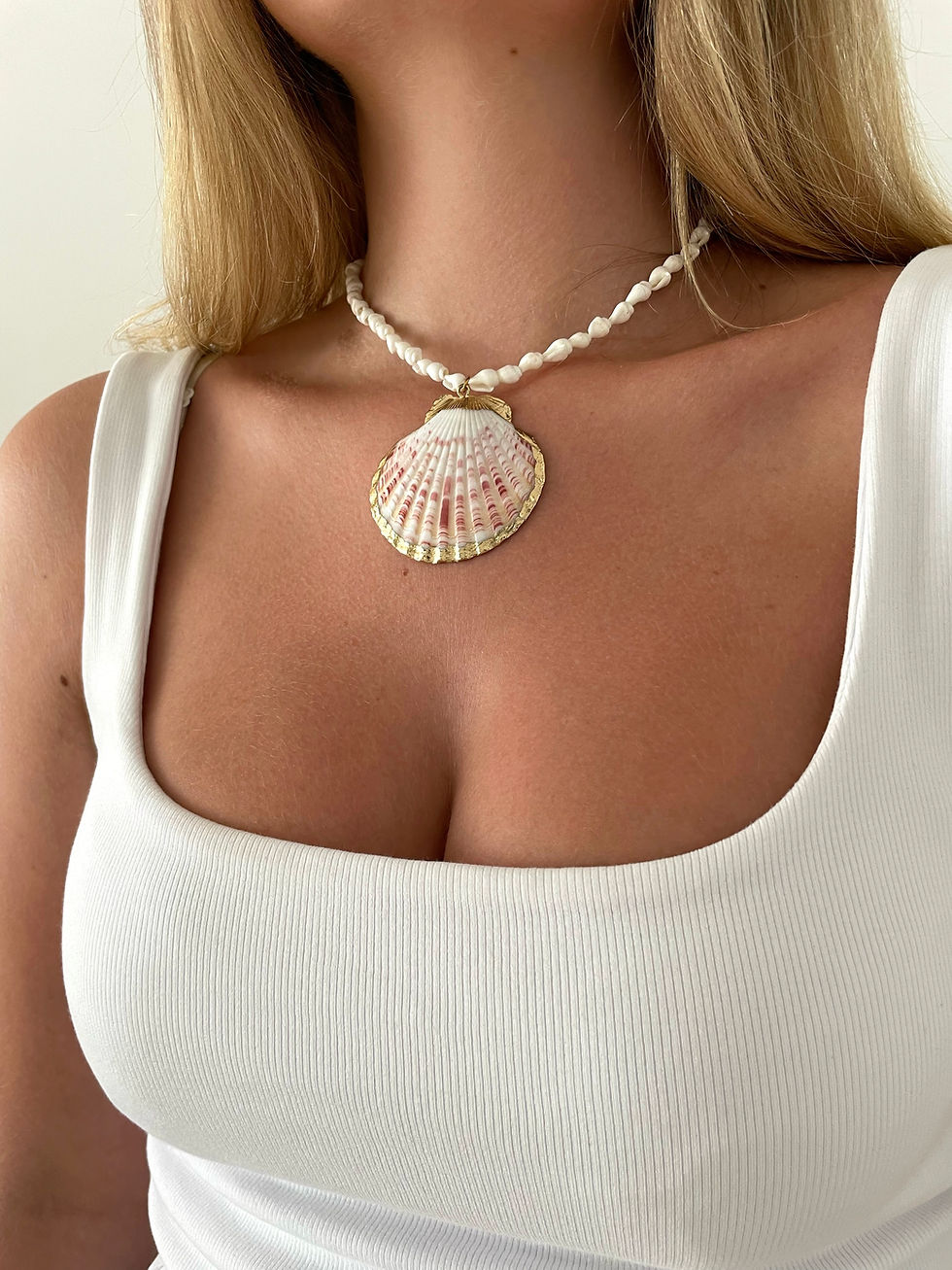 Thumbnail: Real sea shell necklace