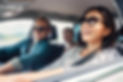 Familia feliz tienen su nuevo auto camioneta 0km con un seguro cobertura total.jpg