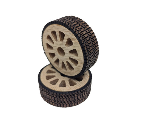 3/4 thick wheels with tread (Red Oak Wood) (2-25 inch diameter sizes ...