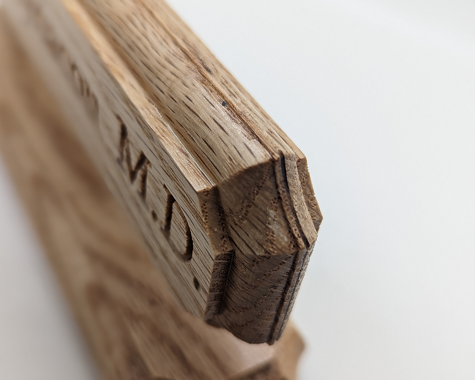 Miniatura: Floating Name Plate (Single Line)
