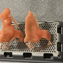 43914173_269120340411854_325590085405827