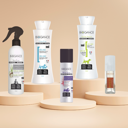 Produits chiens chats pour nettoyer, laver et entretenir les poils de vos animaux domestiques avec des shampoing, après-shampoing, démêlant, etc, au salon de toilettage croissy sur seine, yvelines