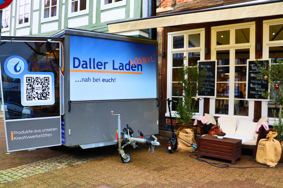 Daller_Laden_Mobil_Unterwegs_Verkaufen_Handemacht_ausDalle_arbeiten_verkaufen_Dalle_Celle.png