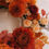 Thumbnail: Krans met verse bloemen