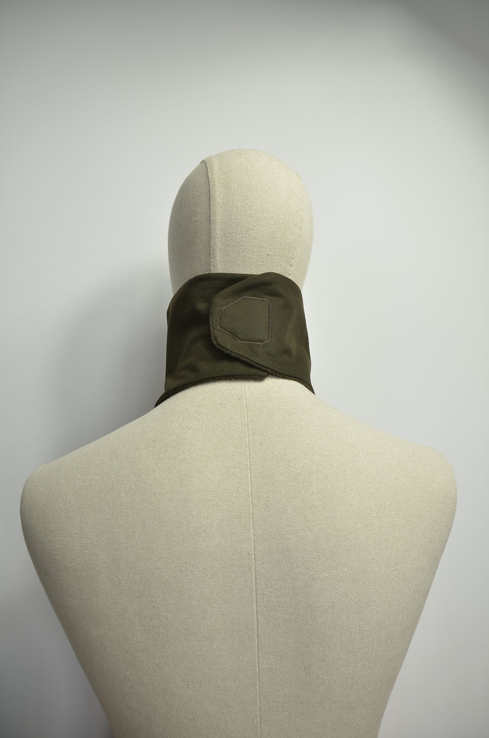 Miniatura: Cuello de lana Lutra premium beige, detalle trasero