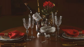 Dia dos Namorados: Crie o clima perfeito decorando a sua mesa.