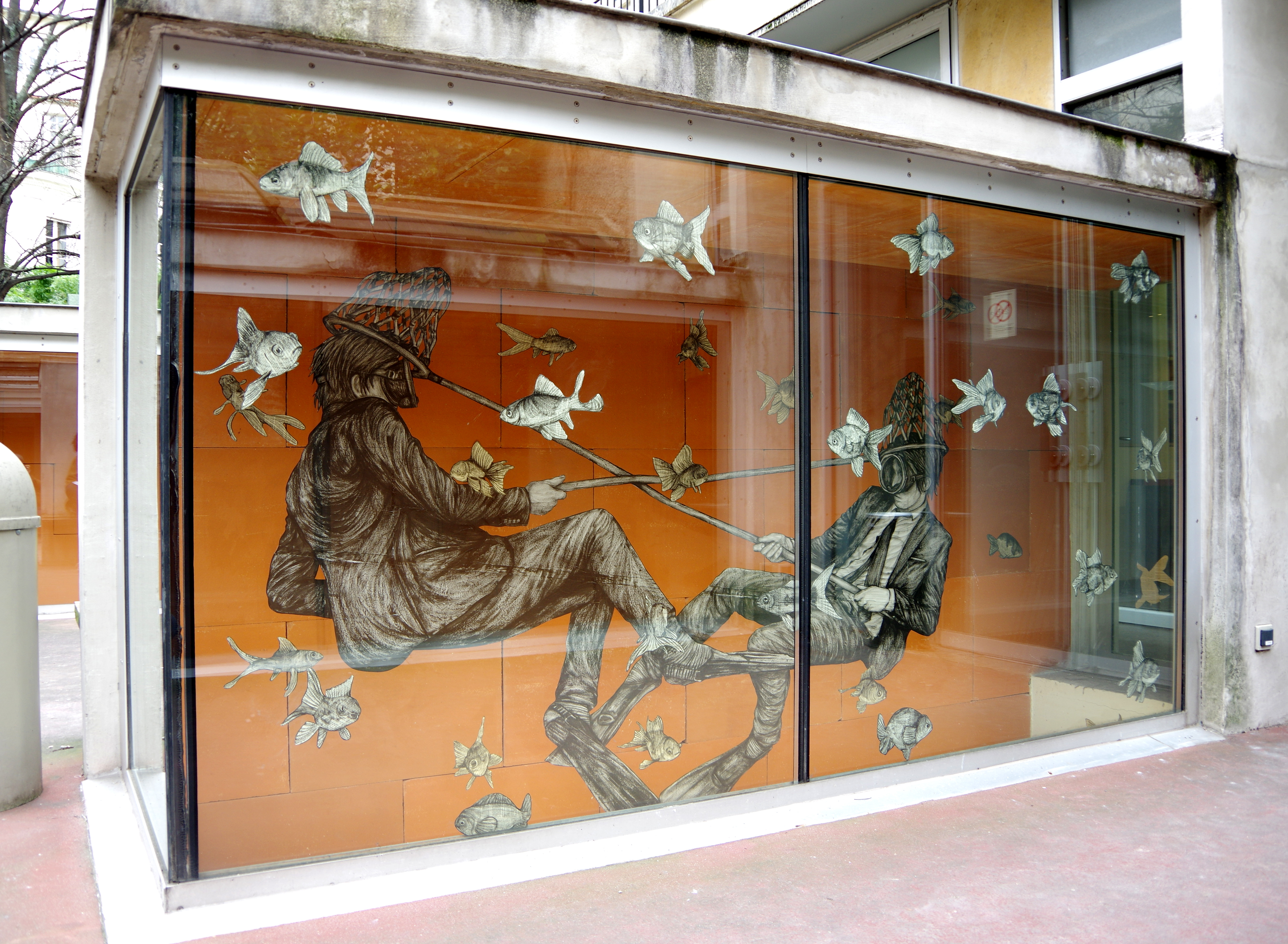 Homo homini squalus est