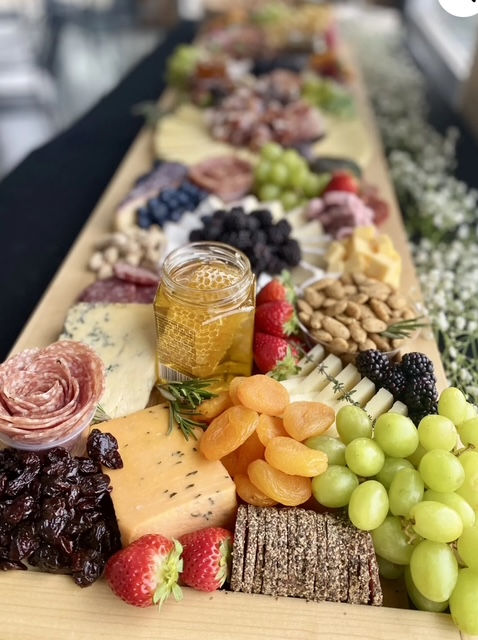 Thumbnail: June 4: Luxury Picnic & Flower Bar