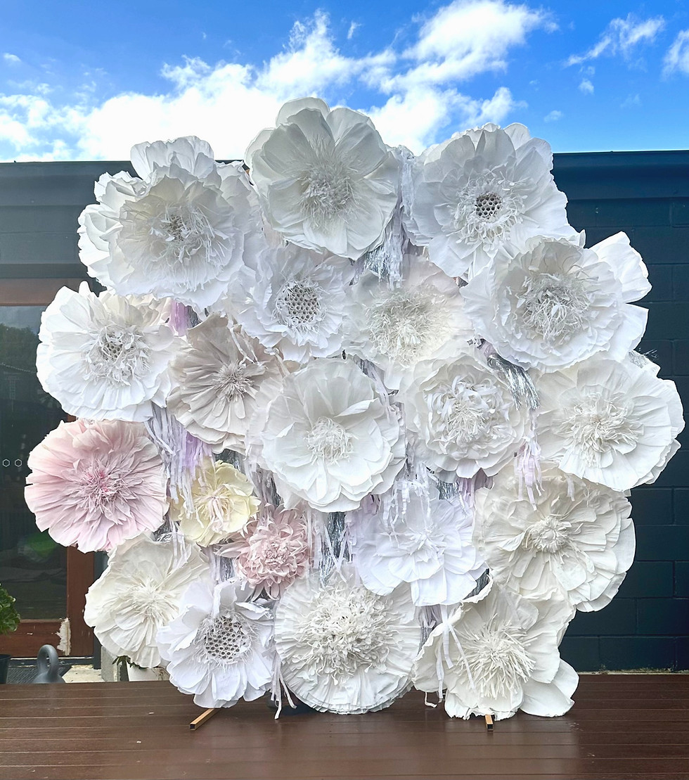 Thumbnail: Viv Elegant White Bloom Hire