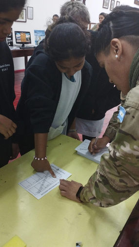 Visita al Archivo histórico del ejército