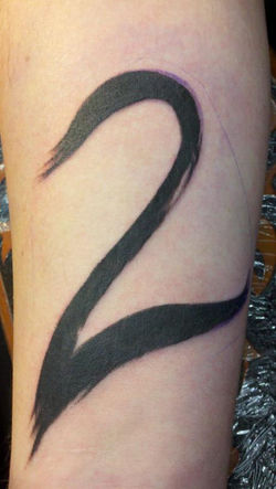 483409_575870385775237_504188114_n