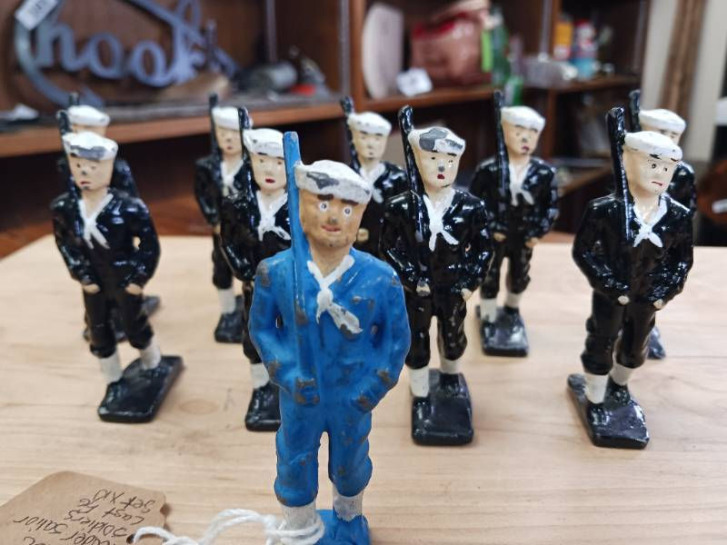 Thumbnail: Navy Figures (SET OF 10)