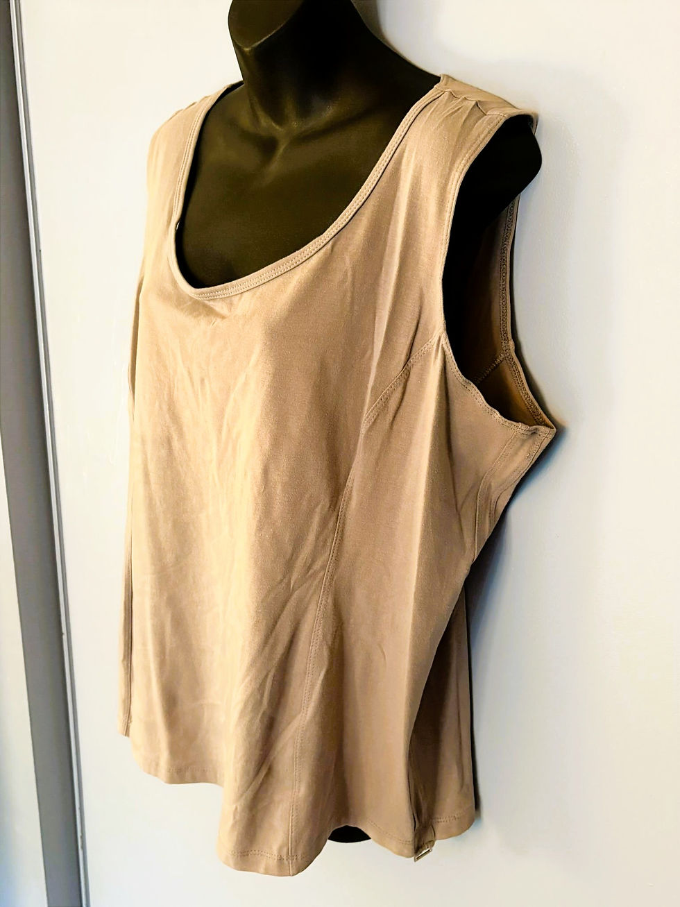 Thumbnail: Neutral Taupe Sleeveless Tank – Layering Essential Top Size XL, M