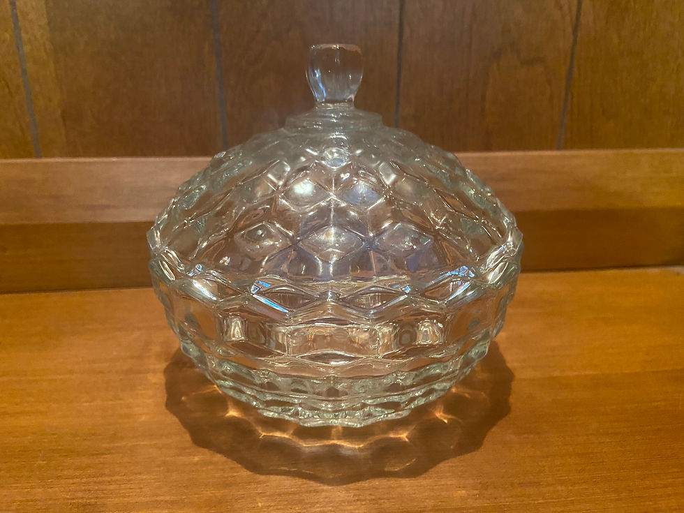 Thumbnail: Vintage Clear Diamond-Cut Glass Candy Dish with Lid, Hexagonal Pattern
