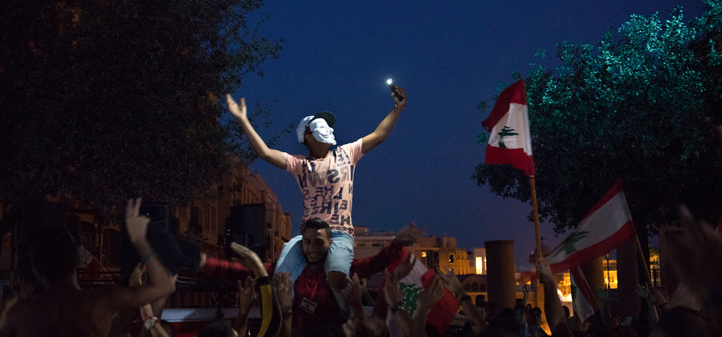 Lebanon, Middle East, Revolution, Fire, Smoke, Rebel, Elias Moubarak, Photography, Documentary, Photojournalism, explosion, port, resilience