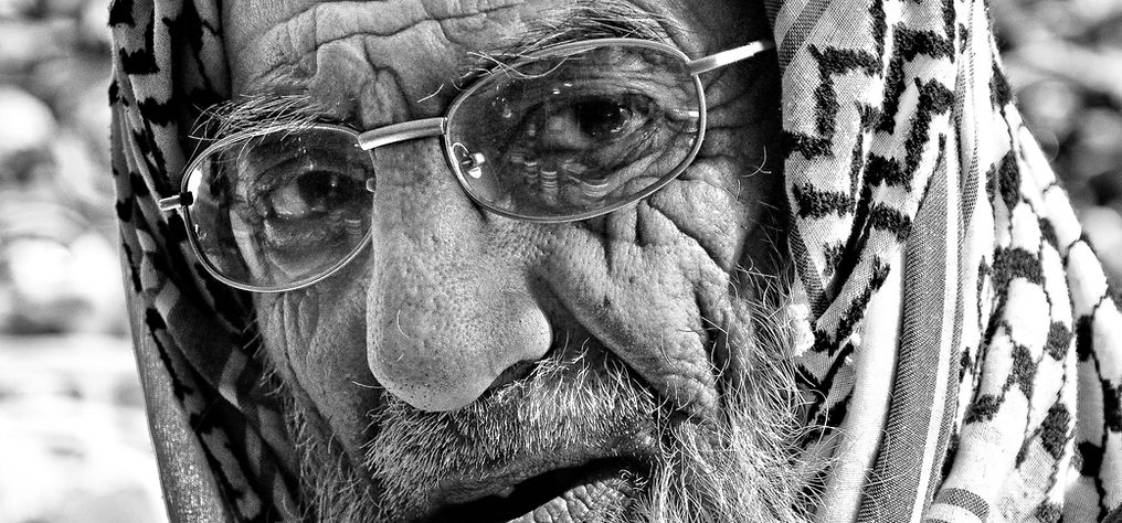 Elias Moubarak, photography, street photography, photojournalism, Lebanon, Beirut, Beyrouth, Syria, Damascus, old, portrait, people, stranger, rust never sleeps, decay, Neil Young, texture, nostalgia, memory