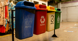 Ilustração de economia circular e reciclagem com impacto da nova Lei 15.394 no Brasil