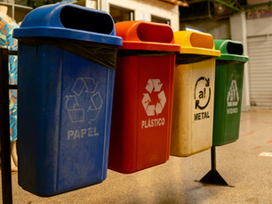 Ilustração de economia circular e reciclagem com impacto da nova Lei 15.394 no Brasil