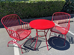 Red table and chairs restored with Everbrite Coating