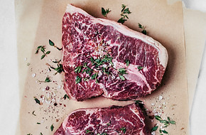 Boeuf cru aux herbes et épices