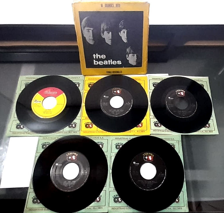 Miniatura: CAJA THE BEATLES 10 GRANDES HITS,EDICION LIMITADA