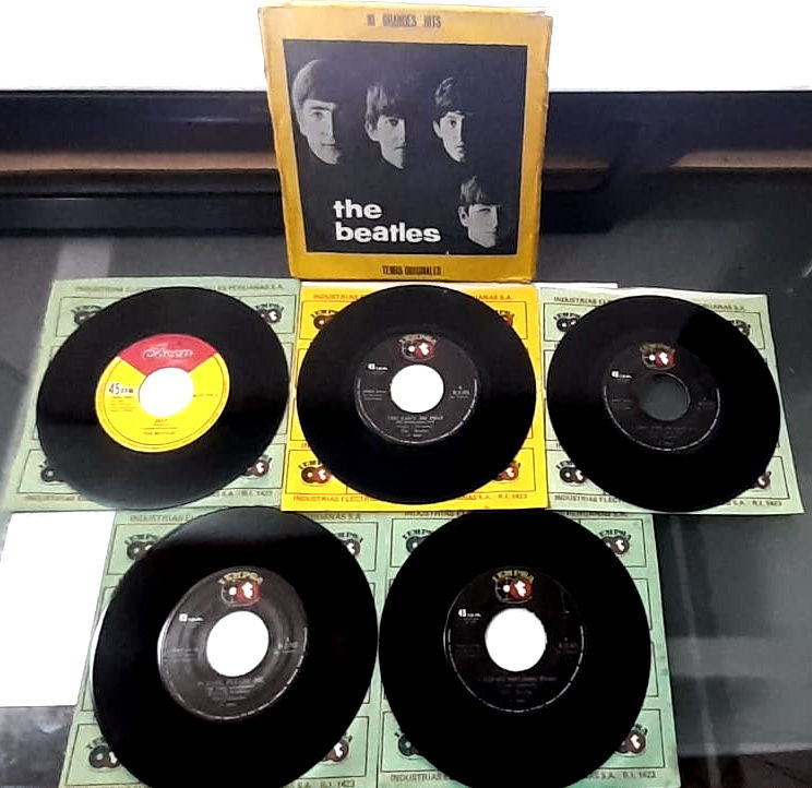Miniatura: CAJA THE BEATLES 10 GRANDES HITS,EDICION LIMITADA