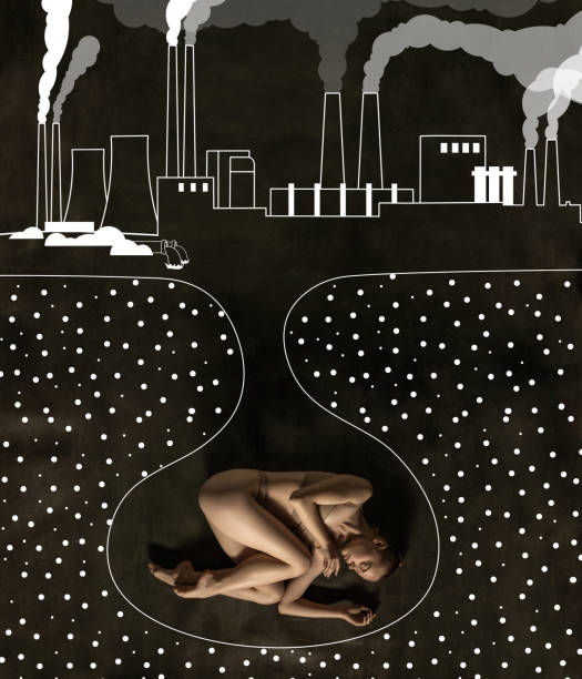 Femme qui est représenté en position fœtale pour illustrer la femme en psychanalyse et l'inconscient