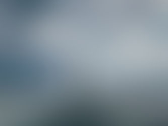 Image symbolique de burn-out représentant une personne submergée et en situation d'épuisement professionnel