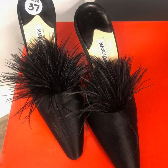 MANOLO BLAHNIK - Ostrich Feather Mule, Size 37EU