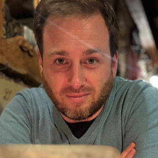 Cé hé Darragh Price?