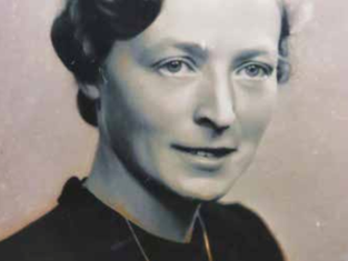 LITTERÆRE PÅMINNINGAR #5 - KARI ARNESTAD