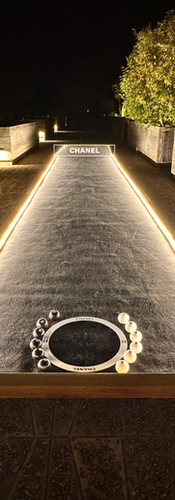 Terrain de pétanque synthétique personnalisé pour CHANEL