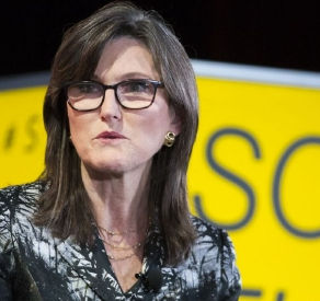 木头姐公开致信美联储:指标有滞后的局限性 坚守鹰派是个大错误