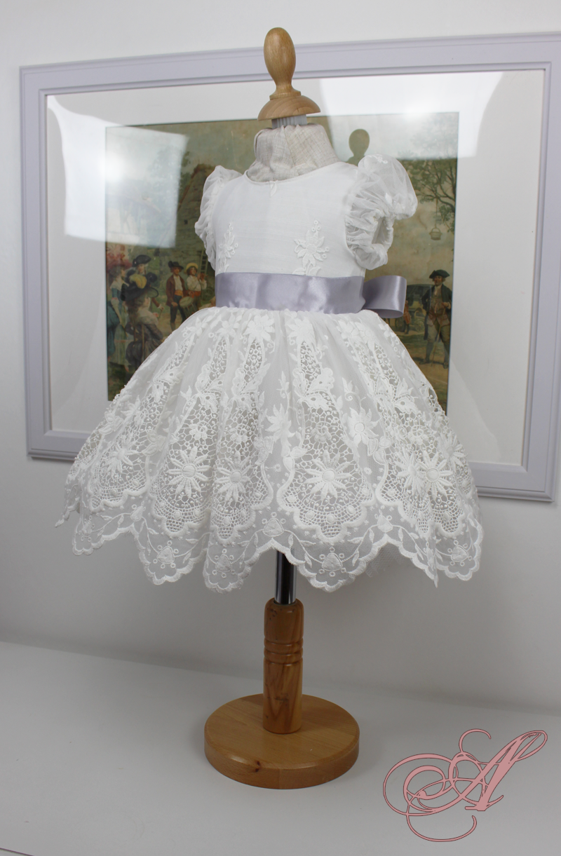 Miniature : Robe enfant en dentelle