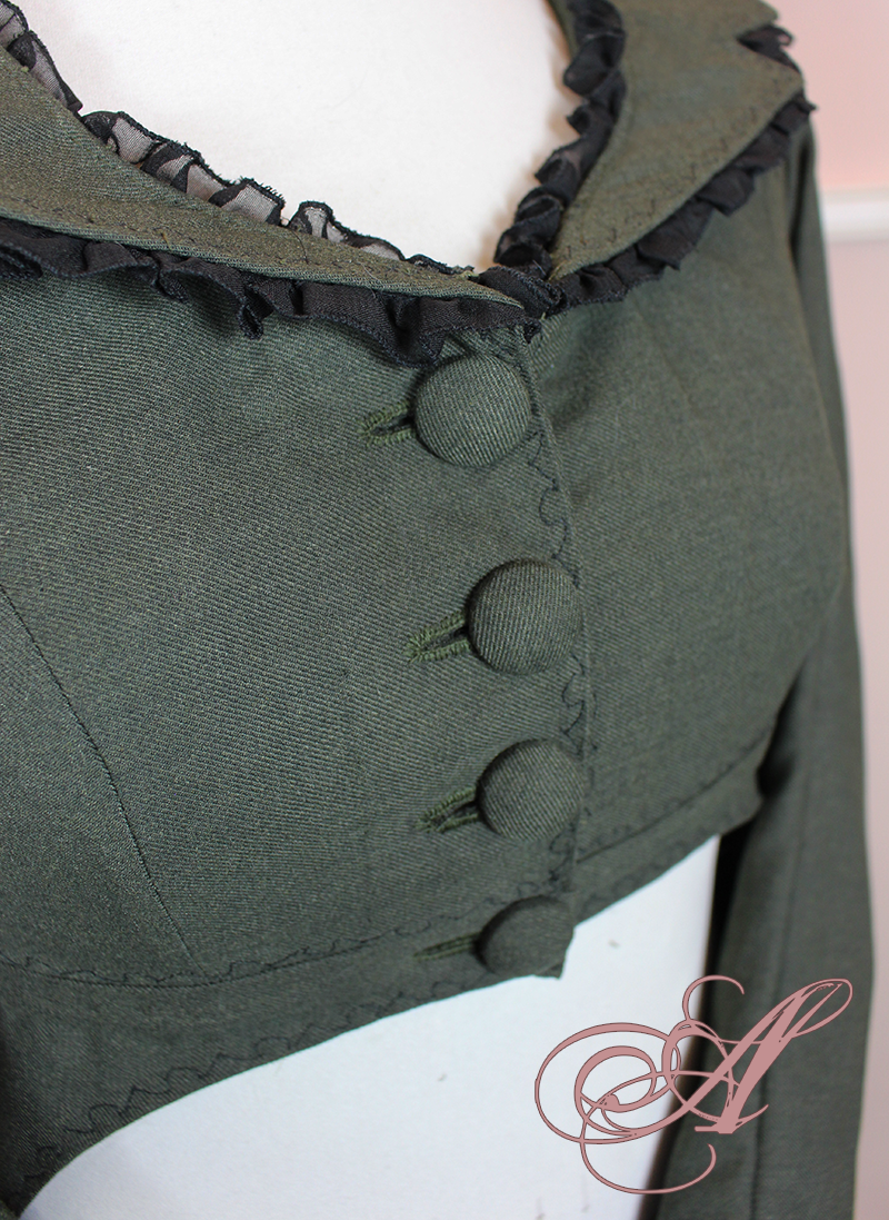 Miniature : Manteau en crêpe légère