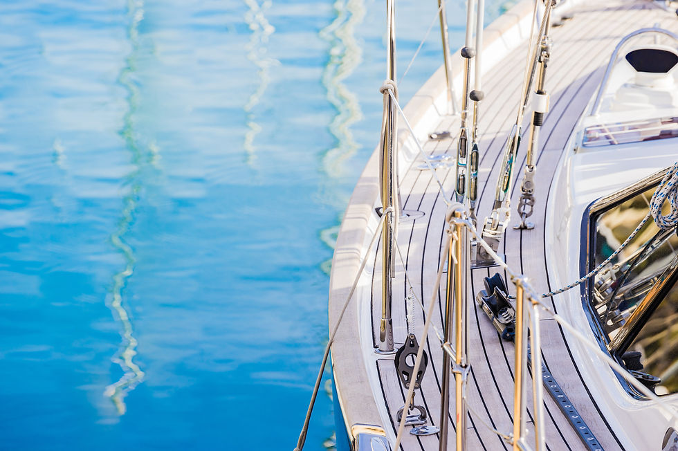 yachting-luxury-sailing-boat-mooring-at-marina-ha-2026-03-26-07-49-58-utc.jpg