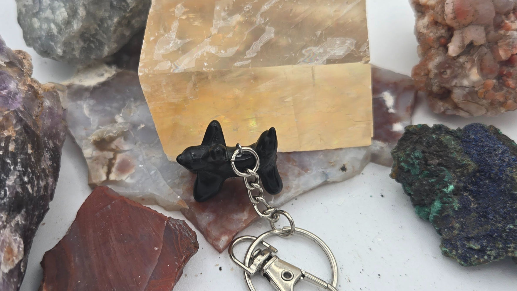 Obsidian Balloon Dog keychain 4.5in