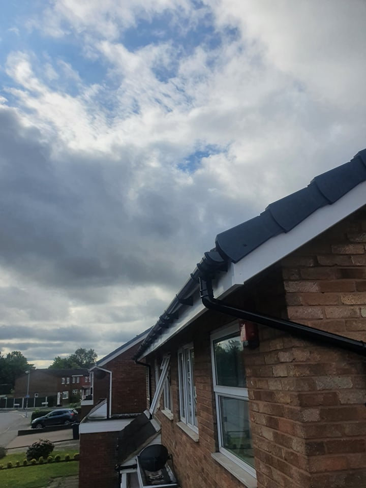 How much does fascia and soffit replacement cost?