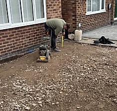 The dig, the compacted base and the levels: what decides the lifespan.