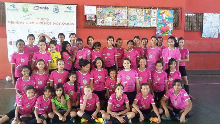 Projeto meninas com brilhos nos olhos ampliando horizontes