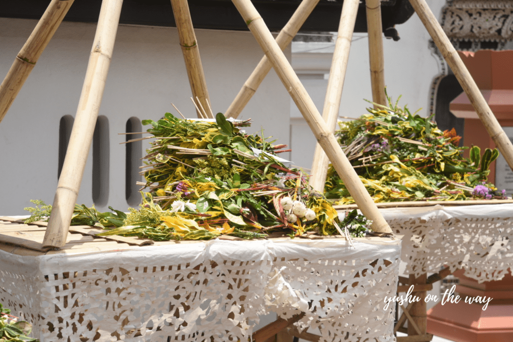 【清萊旅行】古城漫步 巧遇柴迪隆寺城市柱節慶典