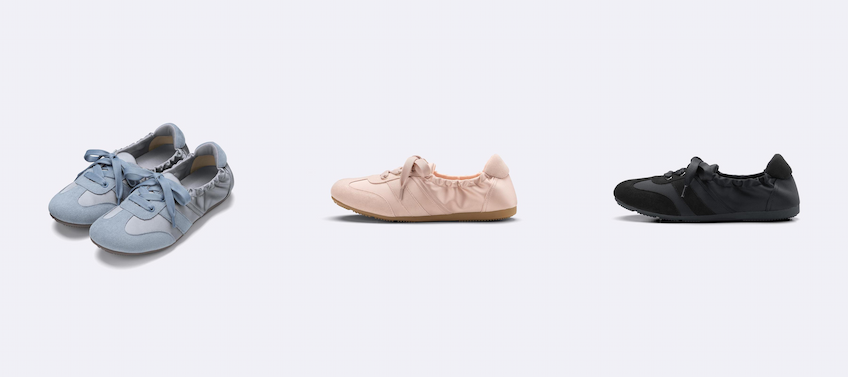 三雙平底鞋分別為天藍色、粉紅色和黑色,設計簡約。背景為白色,整體風格樸素雅緻