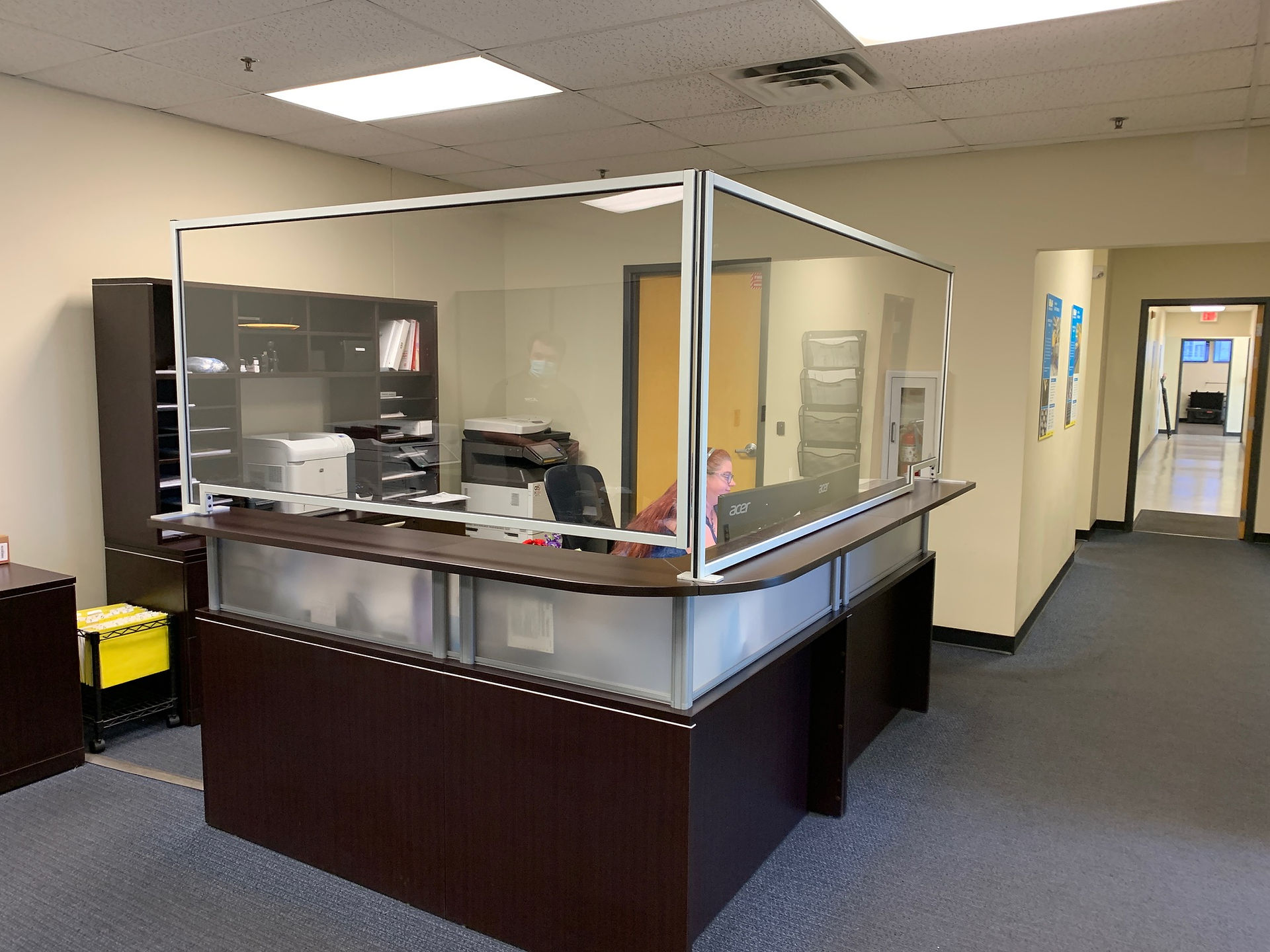 Pass-through reception desk