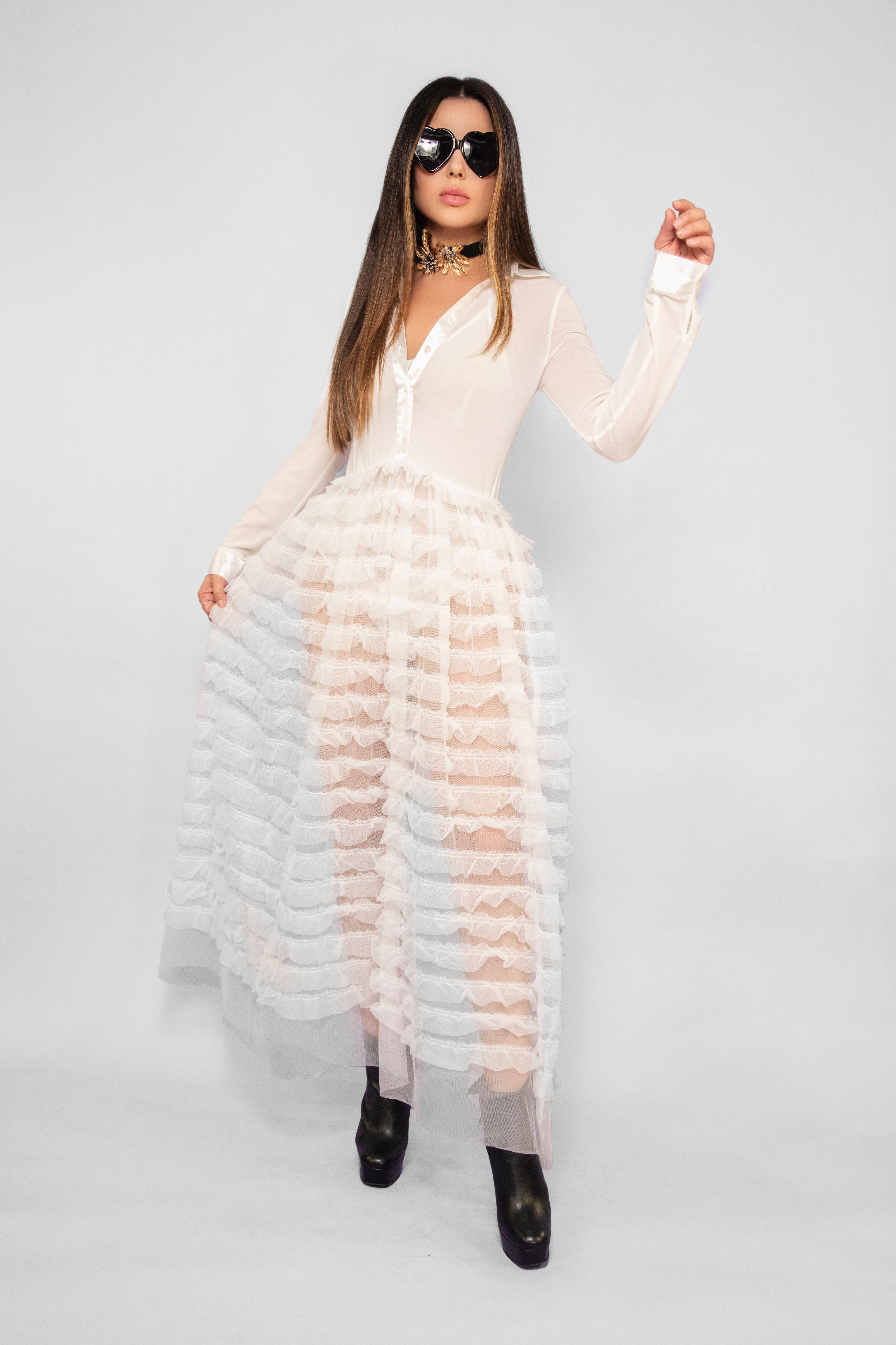 WHITE DRESS WHITH TIERED RUFFLE